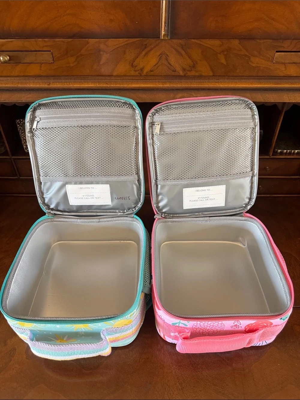 Set of 2 Pottery Barn Kids Lunchboxes - New! - Picture 4 of 4